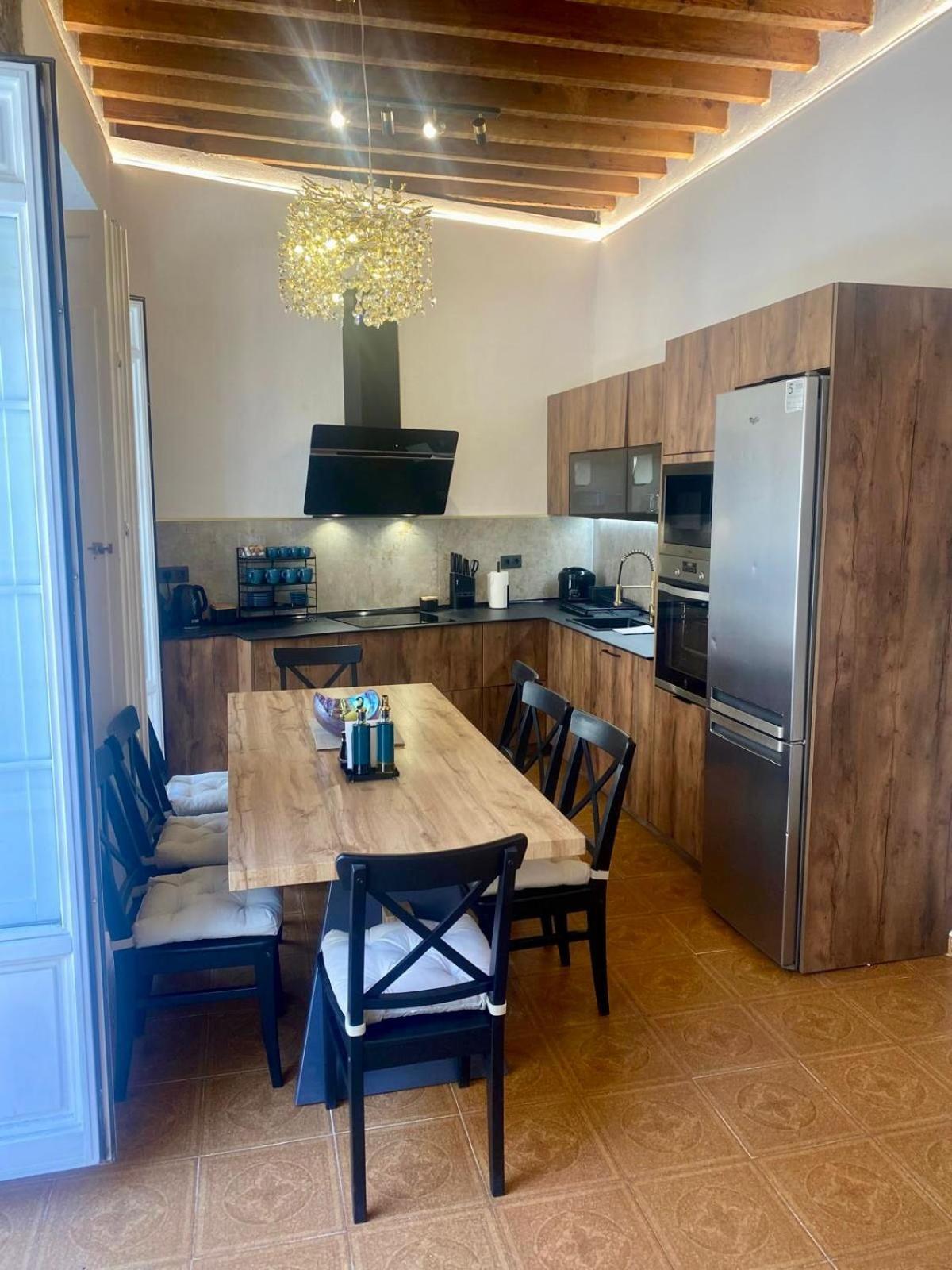 Casa Naty, Espacioso Renovado Apartamento En El Centro De Малага Экстерьер фото